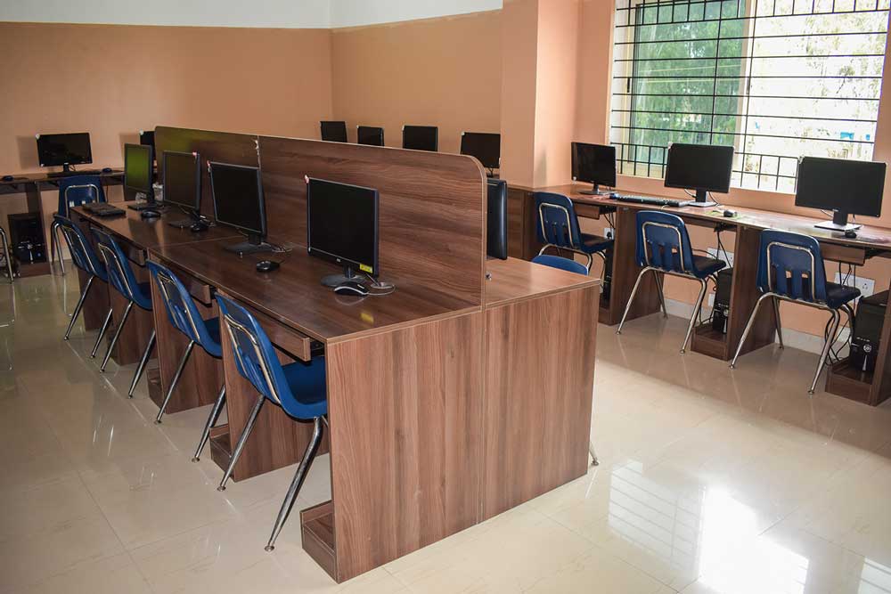 united international school's computer lab